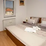 Bruna Mit Privatem Pool By Interhome Dom wakacyjny Szybenik