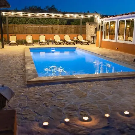 Holiday home Bruna Mit Privatem Pool By Interhome