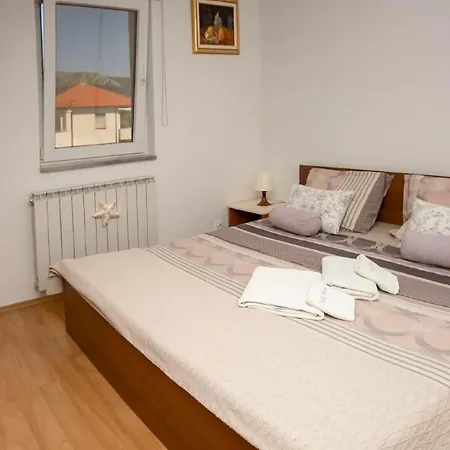 Bruna Mit Privatem Pool By Interhome Tatil Evi Šibenik