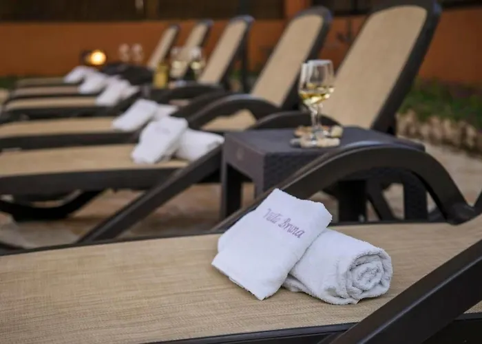 Bruna Mit Privatem Pool By Interhome