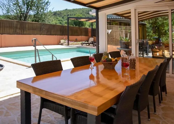 Bruna Mit Privatem Pool By Interhome Šibenik