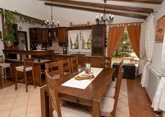 Bruna Mit Privatem Pool By Interhome * Šibenik