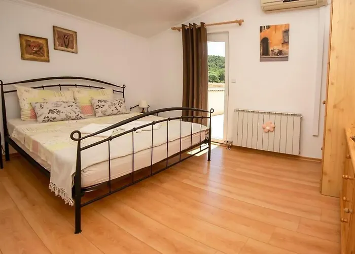 Bruna Mit Privatem Pool By Interhome Dom wakacyjny