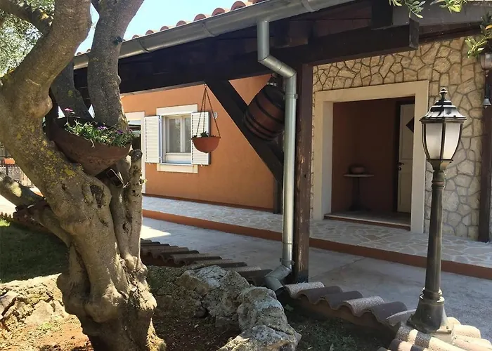 Dom wakacyjny Bruna Mit Privatem Pool By Interhome *