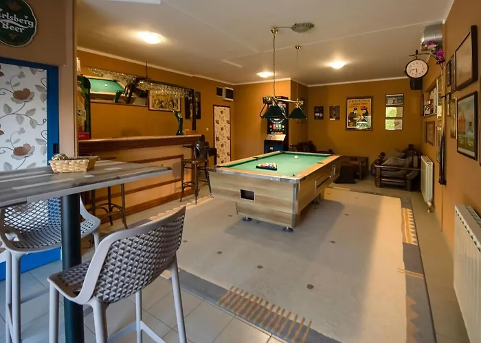 Bruna Mit Privatem Pool By Interhome * Szybenik