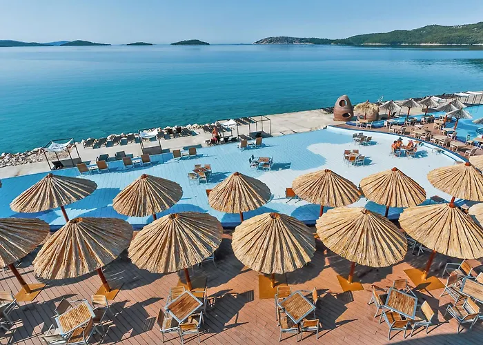 Bruna Mit Privatem Pool By Interhome Šibenik